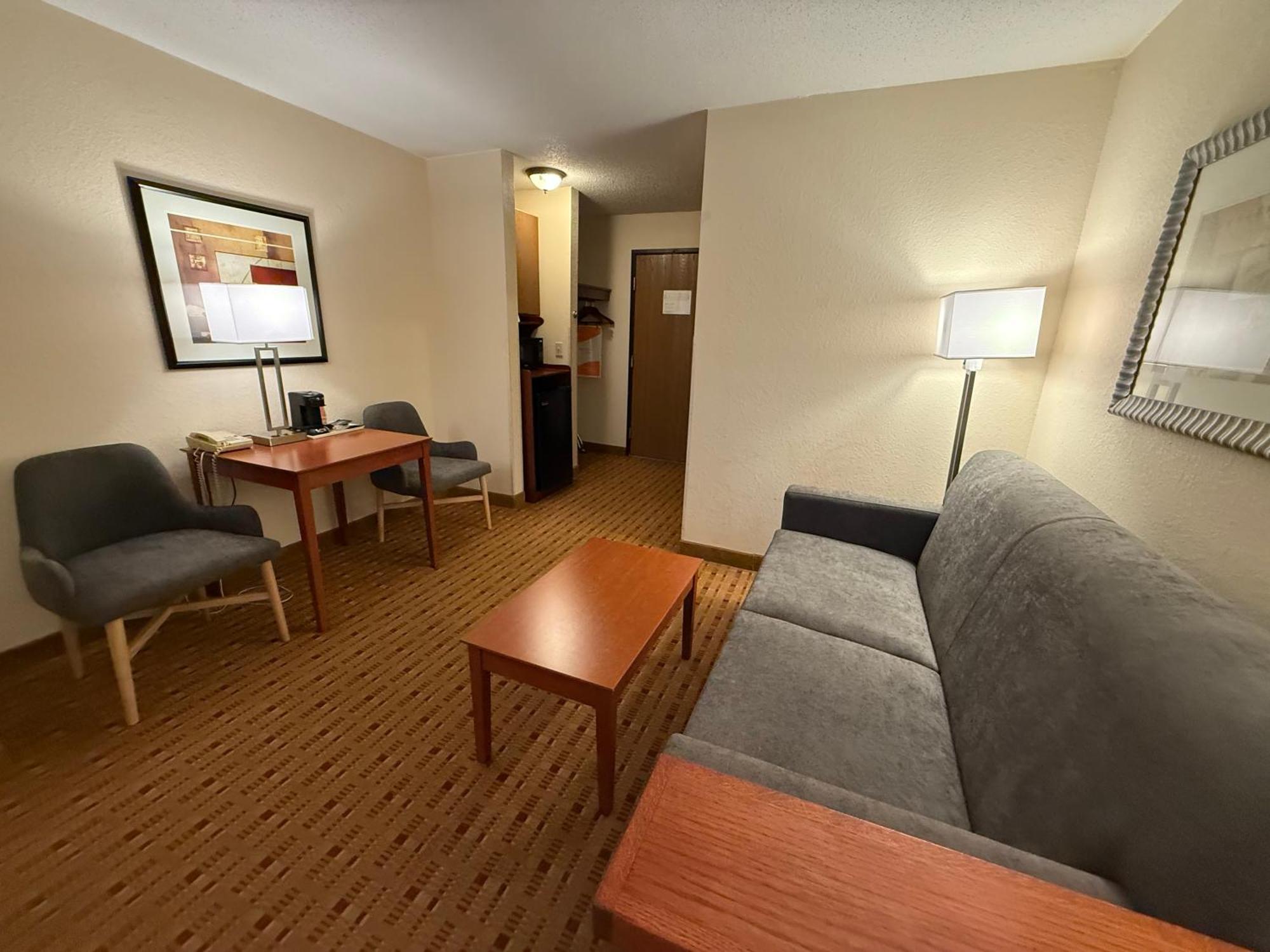 Quality Inn & Suites Eau Claire Exterior photo